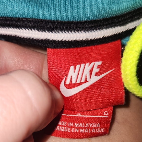 Nike  Hoodie . - Picture 8 of 10